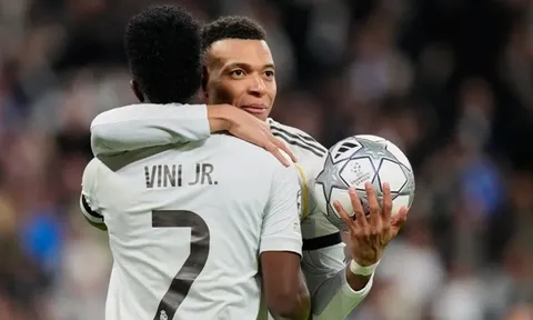 Kylian Mbappe cân bằng kỷ lục của Cristiano Ronaldo tại Champions League