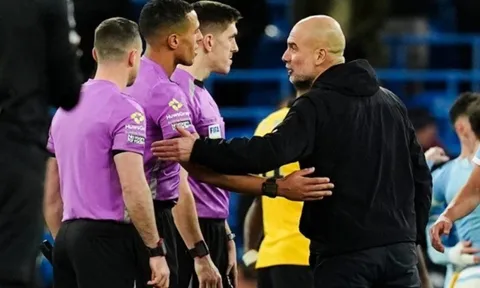 Ông Pep Guardiola lại công kích trọng tài