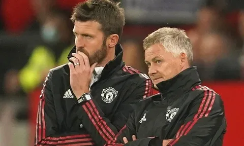 Man United đối mặt sức ép từ huấn luyện viên Michael Carrick, sẵn phương án thay Luke Shaw