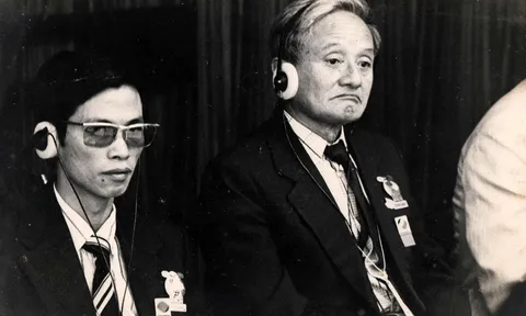 Hồi ký “Từ dòng sông quê mẹ”: Vận động viên bơi lội mang khát vọng độc lập