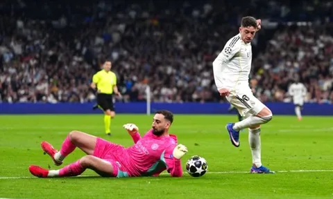 Vòng 1/8 Champions League: Real Madrid "nhấn chìm" Man City ở lượt đi