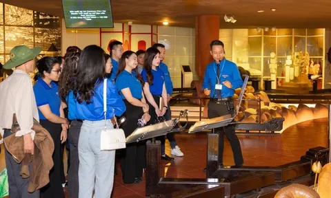 Thanh niên Bộ Văn hóa, Thể thao và Du lịch tổ chức chuỗi hoạt động kỷ niệm 95 năm Ngày thành lập Đoàn và Chương trình “Đưa đoàn viên đến địa điểm văn hóa”