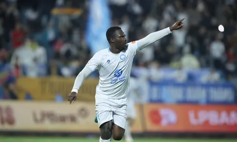 Vòng 16 V.League 2025-2026: Thép Xanh Nam Định và Hà Nội cùng chiến thắng, SHB Đà Nẵng giành 1 điểm quý giá