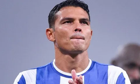 Thiago Silva thiết lập cột mốc phi thường trong sự nghiệp
