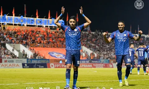 Đá bù vòng 13 V.League 2025-2026: Công an Hà Nội củng cố vững chắc ngôi đầu