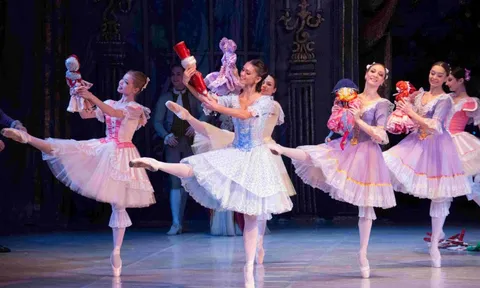 Nhà hát ballet Nga biểu diễn hai kiệt tác kinh điển tại Hà Nội