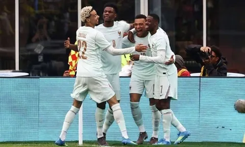 Pháp đánh bại Brazil trong thế trận 10 người