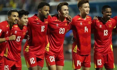 Vòng loại ASIAN Cup 2027: Cặp đôi Xuân Son - Hoàng Hên giúp đội tuyển Việt Nam thắng Malaysia