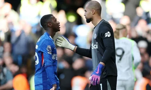 Nội bộ Chelsea bất đồng về mức lương của Ban lãnh đạo