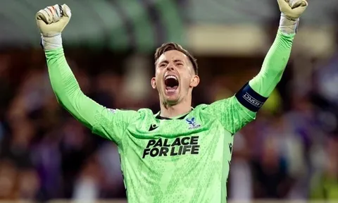 Crystal Palace lập kỳ tích tại đấu trường Conference League