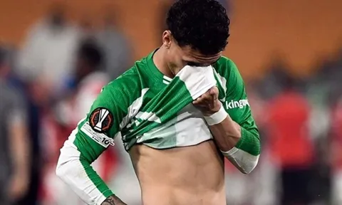 Antony tỏa sáng, Real Betis vẫn phải chia tay Europa League