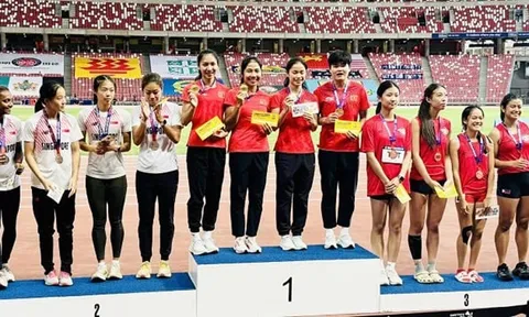 Điền kinh Việt Nam giành huy chương vàng nội dung 4x100m nữ tại Giải Singapore mở rộng 2026