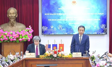 Thúc đẩy hợp tác văn hóa, thể thao và du lịch với doanh nghiệp Hoa Kỳ