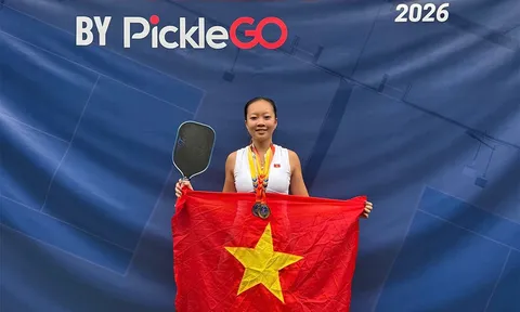 Sophia Phương Anh giành vé tham dự Giải PPA Asia 500 Singapore Open