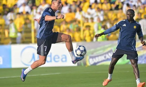 Cristiano Ronaldo sắp chạm giấc mơ cùng con trai thi đấu