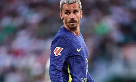 Atletico Madrid thua ngược Elche ở vòng 33 La Liga