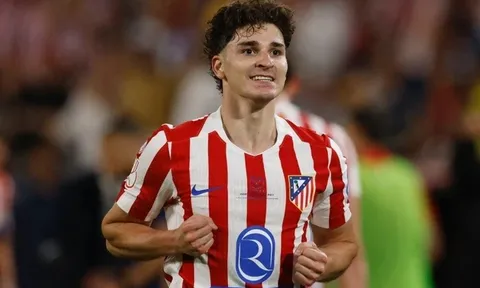 Barcelona hỏi mua Julian Alvarez của Atletico Madrid