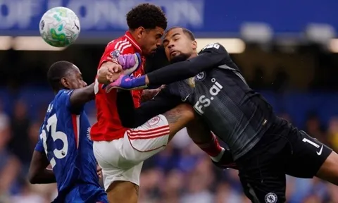 Chelsea thua đậm Nottingham Forest ngay tại Stamford Bridge