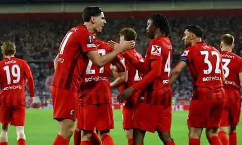 Freiburg và Rayo Vallecano làm rung chuyển bóng đá châu Âu