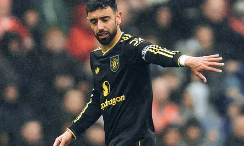 Bruno Fernandes chưa thể cân bằng kỷ lục của De Bruyne, Henry