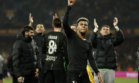 Paris Saint-Germain lần thứ 5 liên tiếp vô địch Ligue 1