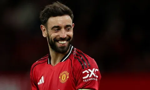 Bruno Fernandes chạm kỷ lục trong chiến thắng của Man United