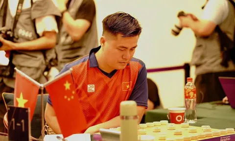 Lại Lý Huynh bước vào tranh tài Giải cờ Tướng Kỳ Thành Bôi