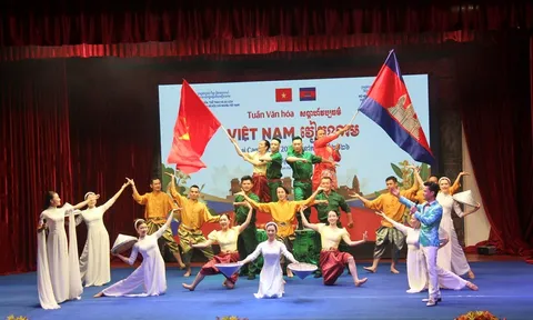 Rạng rỡ bản sắc văn hóa Việt, thắm tình hữu nghị Việt Nam - Campuchia