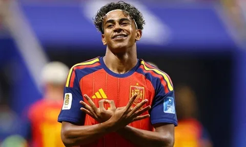 Lamine Yamal và Mikel Oyarzabal tỏa sáng, Tây Ban Nha đè bẹp Saudi Arabia