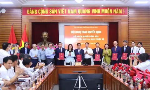 Trao quyết định bổ nhiệm người đứng đầu các cơ sở giáo dục Đại học thuộc Bộ Văn hóa, Thể thao và Du lịch