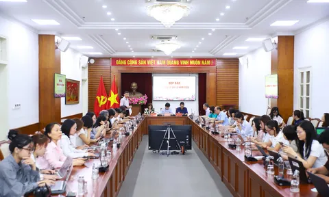 Đẩy mạnh hoàn thiện thể chế, cải cách hành chính, tập trung thực hiện các nhiệm vụ chiến lược trong 6 tháng cuối năm