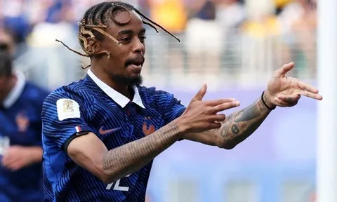 PSG ra giá kỷ lục cho Barcola, thủ môn "hiện tượng" World Cup đổi đời