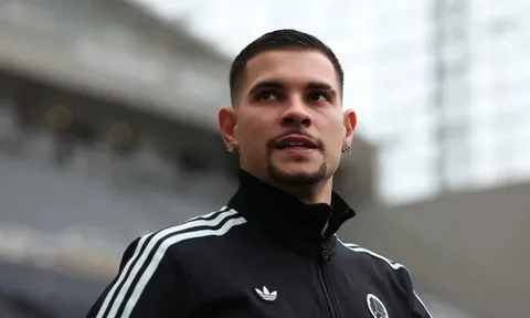 Arsenal sắp nổ "bom tấn", Tottenham chưa dừng mua sắm