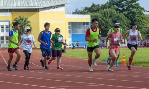 Bác Huy Nguyên - ở Cao Bằng hỏi: Xin cho biết, người khuyết tật có nên tập thể dục, thể thao thường xuyên không?