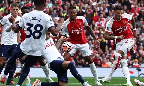Rashford mất áo số 10, Romero bị chặn đường sang Arsenal