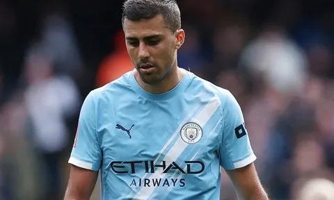 Bouaddi tiến gần Man City, tương lai Rodri thêm bất ổn