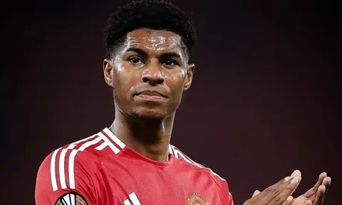 Rashford đứng trước ngã rẽ, Sesko khiến Carrick lo lắng