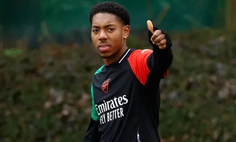 Arsenal tính bán “ngọc quý” cho Chelsea hoặc Man United