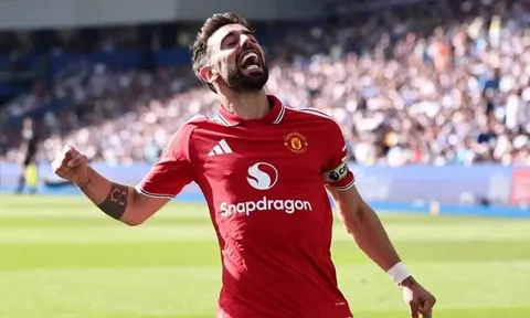 Galatasaray chèo kéo Bruno Fernandes với lương gấp đôi