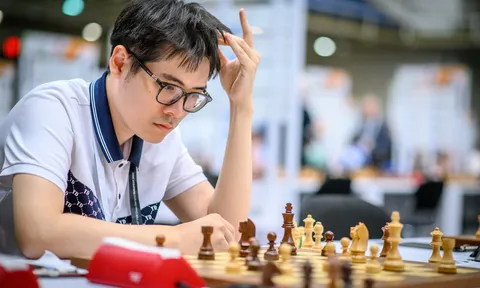 Vượt qua “Vua cờ” Carlsen, Lê Tuấn Minh vô địch Giải Titled Tuesday