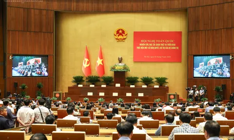 Hội nghị toàn quốc nghiên cứu, học tập, quán triệt và triển khai thực hiện một số Nghị quyết, Chỉ thị của Bộ Chính trị
