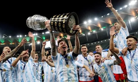 Huấn luyện viên Mourinho khen ngợi Messi khi siêu sao Argentina chia tay đội tuyển