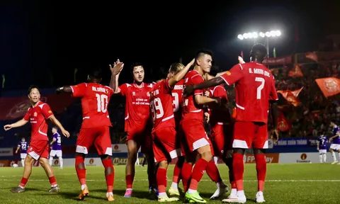Vòng 1 V.League 2026-2027: Hai đội bóng ngành Công an ra quân thuận lợi, Ninh Bình đè bẹp Hải Phòng trên sân khách