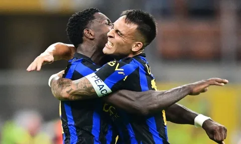 Inter ngược dòng trước Napoli, gửi cảnh báo tới Real Madrid