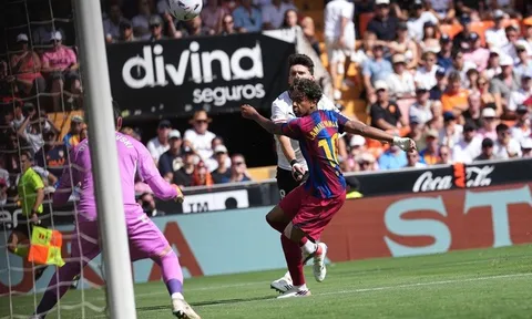 Yamal lập cú đúp, Barca đại thắng Valencia