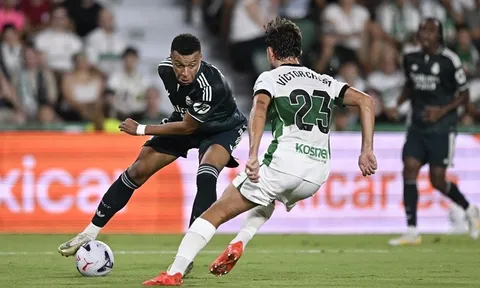 Real Madrid thoát hiểm ngoạn mục