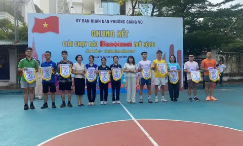 180 vận động viên tranh tài chung kết Giải chạy Báo Hànộimới mở rộng lần thứ 51 phường Giảng Võ