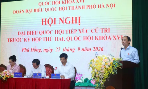Bộ trưởng Lâm Thị Phương Thanh tiếp xúc cử tri của các xã, phường thuộc tổ bầu cử số 10, thành phố Hà Nội