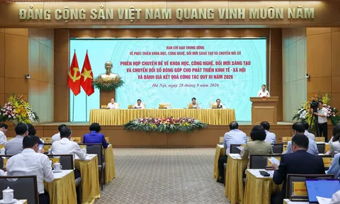 Thủ tướng: Khoa học công nghệ phải trở thành động lực chủ yếu, trực tiếp, đo đếm được bằng kết quả tăng trưởng