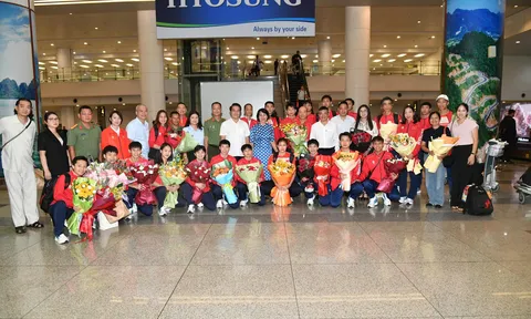 ASIAD 20: Đội tuyển cầu mây Việt Nam về nước trong niềm vui chiến thắng